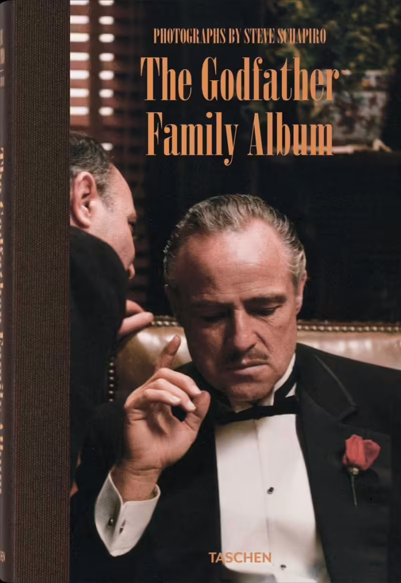 Корицата на The Godfather Family Album