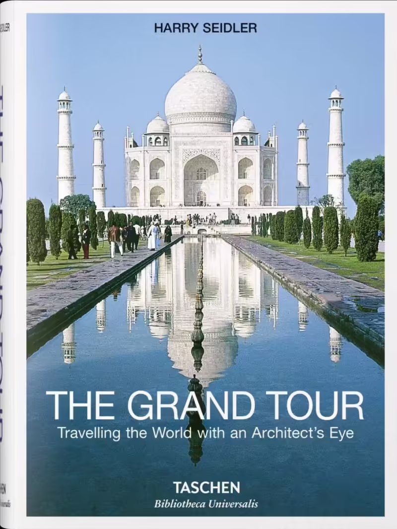 Корицата на The Grand Tour